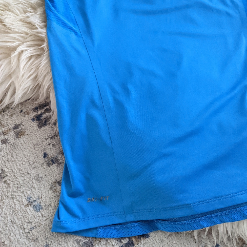 👕NIKE - Dri-Fit Tank - Picture 2 of 11